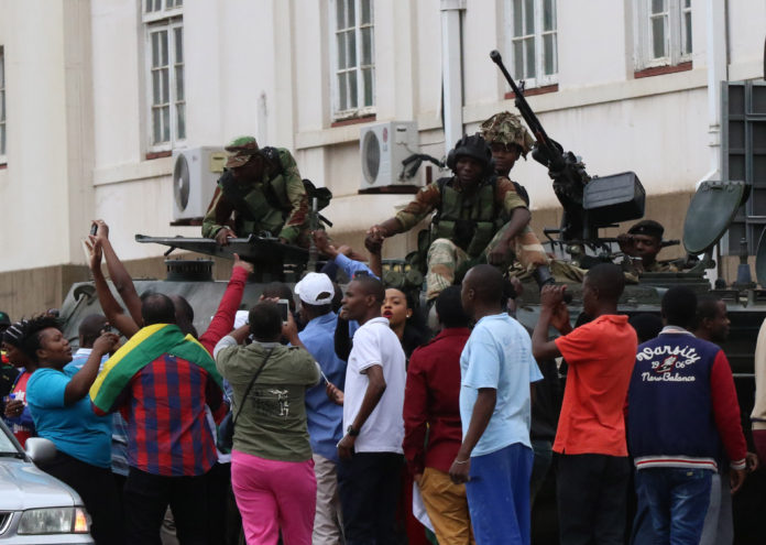 (3)ZIMBABUE-HARARE-SOCIEDAD-PROTESTA