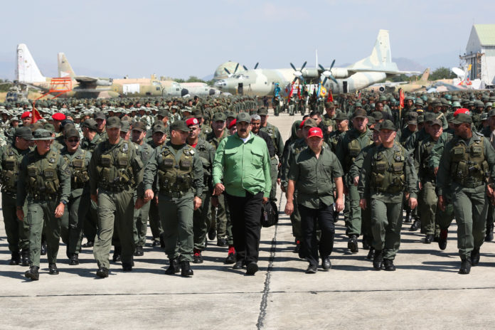VENEZUELA-MARACAY-MILITARES-MADURO