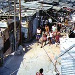 Aislados en medio de la precariedad: Buenos Aires y Rio de Janeiro