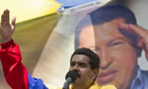 ven maduro con chavez de fondo