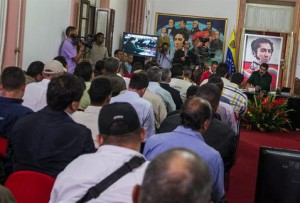 ven Maduro-con alcaldes