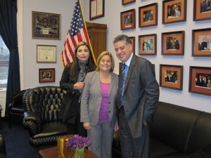 Ileana-Ros-Lehtinen, con Yuri Lopez y Gerardo Toledo