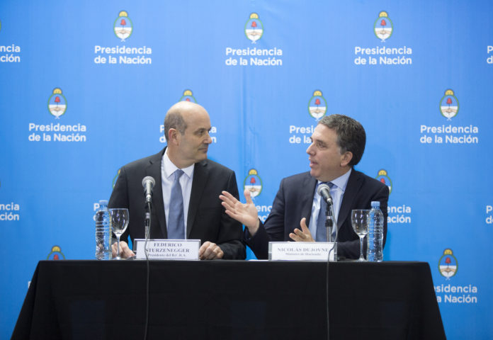 (2)ARGENTINA-BUENOS AIRES-FMI-LINEA DE CREDITO